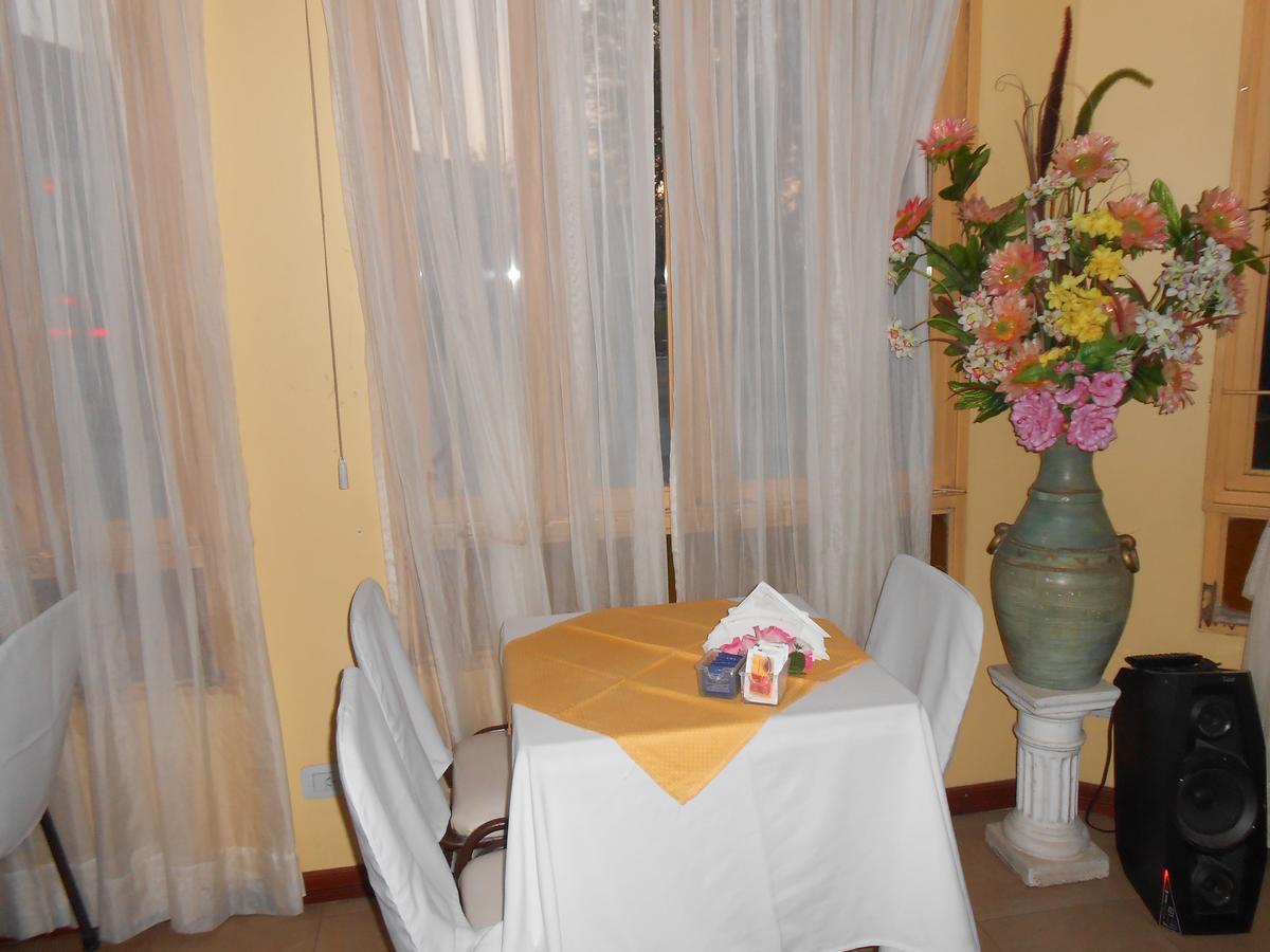 ترماس دي ريو هوندو Hotel Florencia المظهر الخارجي الصورة