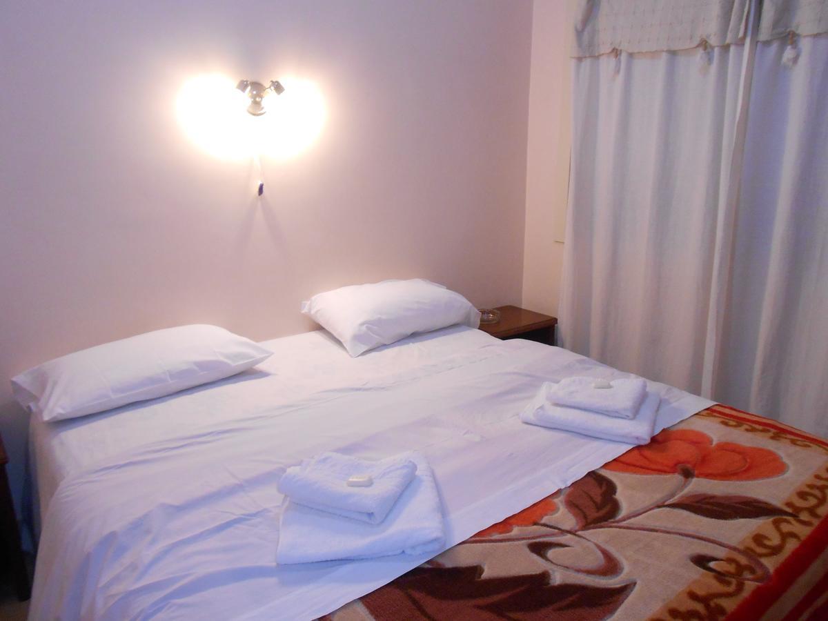 ترماس دي ريو هوندو Hotel Florencia المظهر الخارجي الصورة